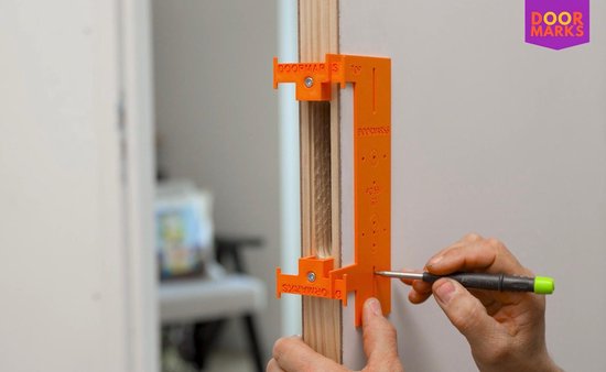 Aftekenmal voor binnendeuren | Doormarks | oranje